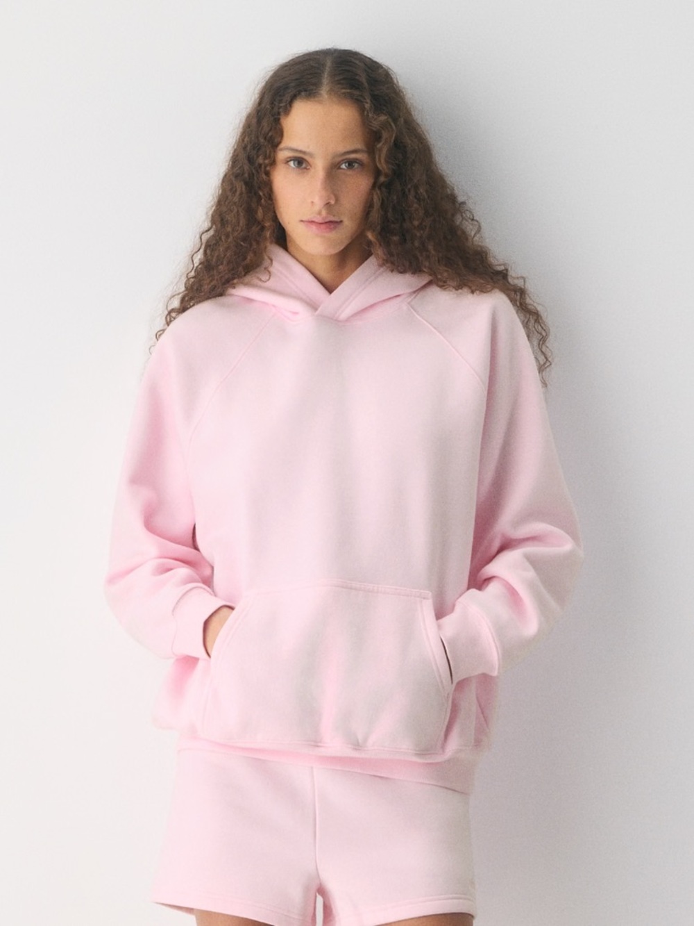 NWT Aritzia Mega Raglan Hoodie in Villa Pink